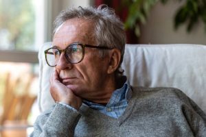 Someren Glen Senior Living Community in Centennial, CO - sv man aging dementia