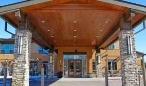Someren Glen Senior Living Community in Centennial, CO - ther retreat exterior